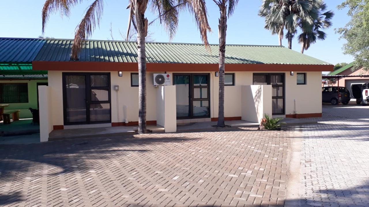 Hotel Ry Courtyard Oshakati Exteriér fotografie